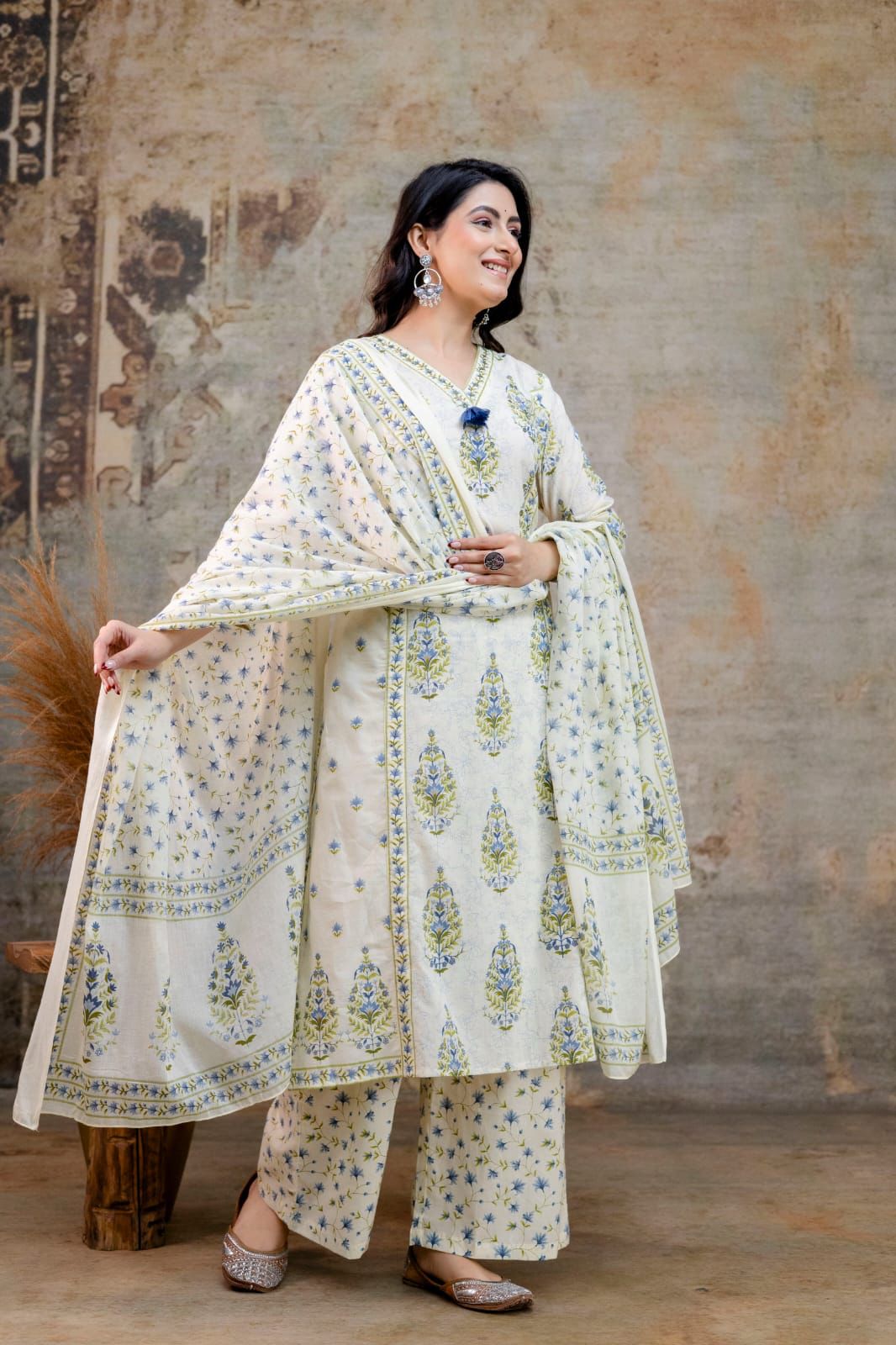 Pearl White Hand Block Printed Cotton Kurta Set (3 Pcs)